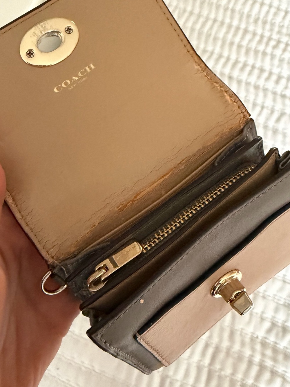 Coach Compact Two-Tone Leather Wallet in Olive and Tan - Picture 2 of 4